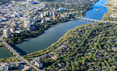 Aerial view of the South Saskatchewan River as it passes through Saskatoon’s Nutana neighborhood.